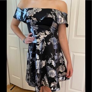 Short Off the Shoulder Flower Printed Dress